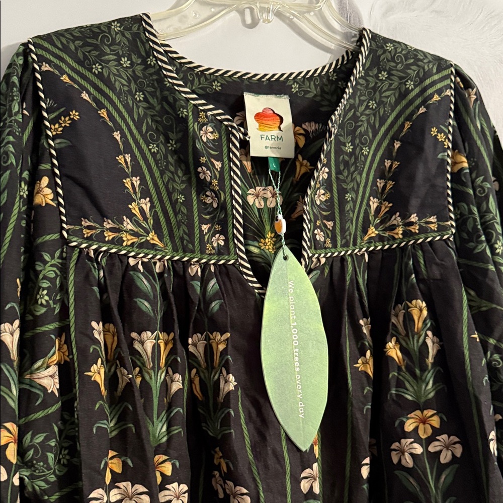 FARM Rio Black and Green Floral Blouse NWT $220